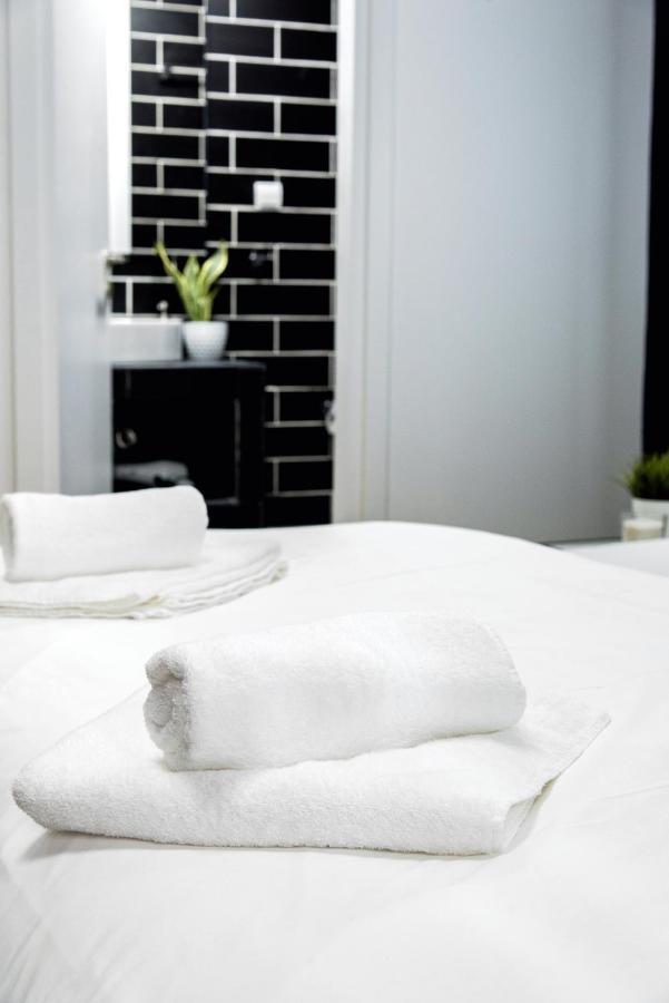 Home Plus Harmonia Атина Екстериор снимка